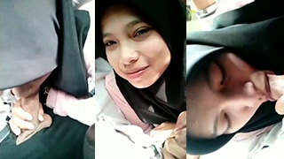 Jilbab Hitam BJ Di Mobil>