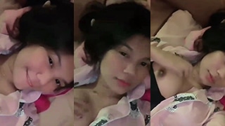 Viral ABG Pamer Toket Di Tiktok>